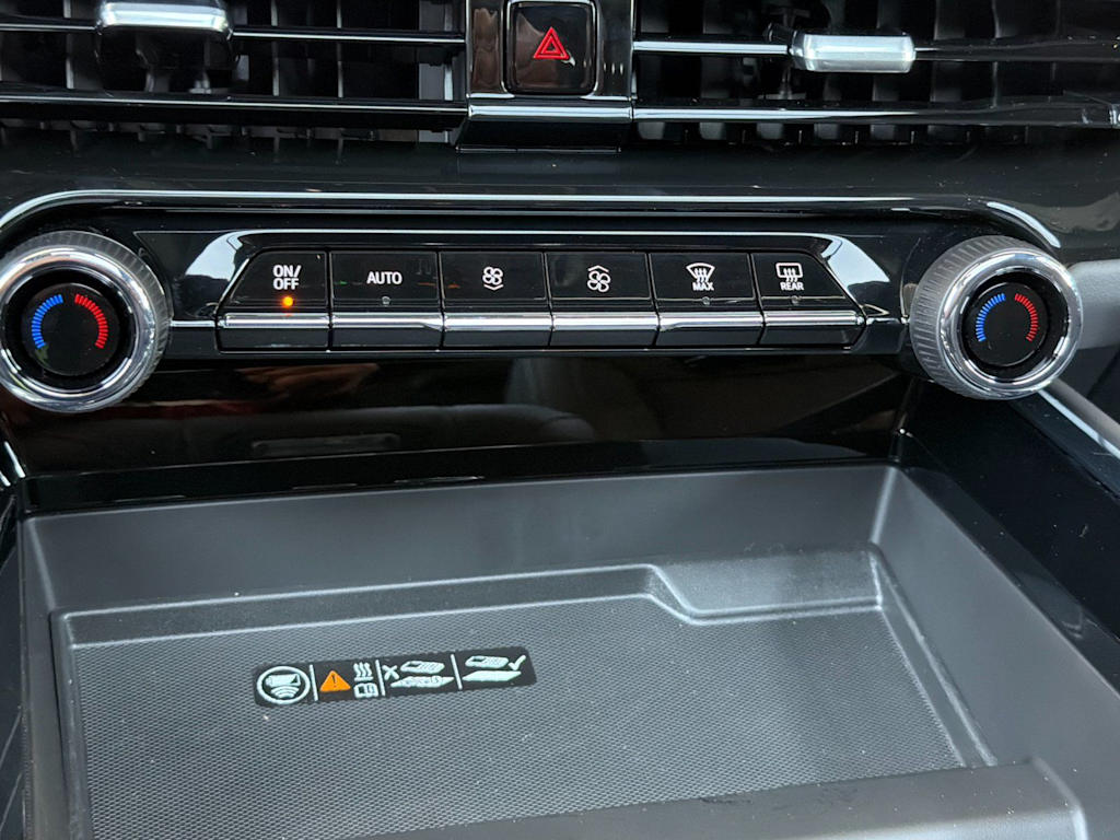 Thumbnail: 2026 Chevrolet Tahoe - 27