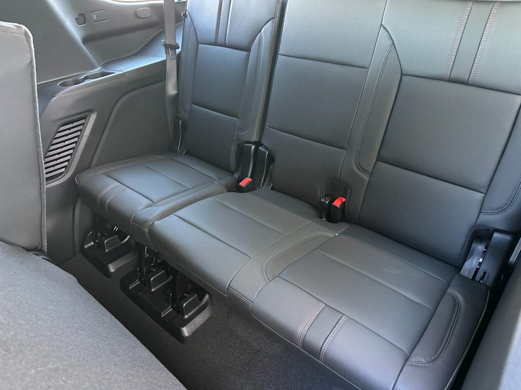 Thumbnail: 2026 Chevrolet Tahoe - 21