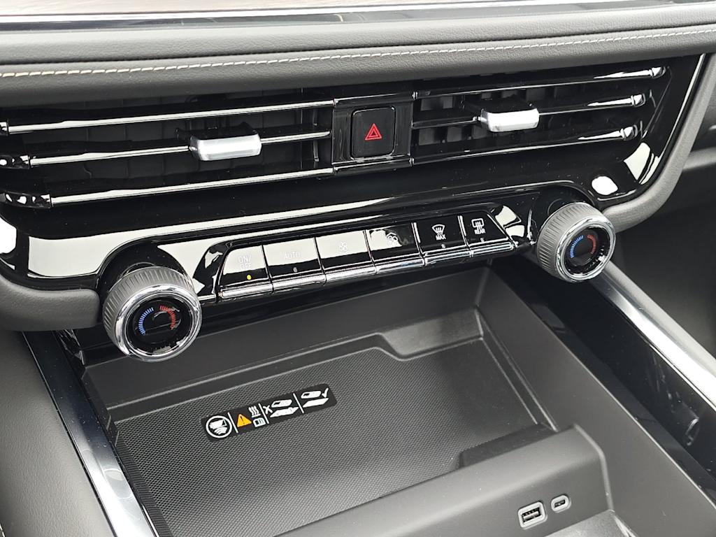 Thumbnail: 2026 Chevrolet Tahoe - 25