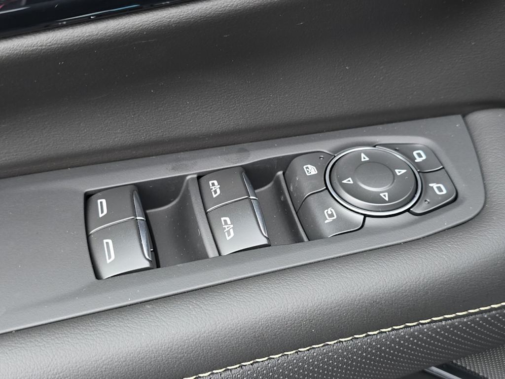 Thumbnail: 2026 Chevrolet Tahoe - 21