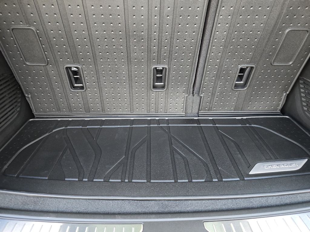 Thumbnail: 2026 Chevrolet Tahoe - 24