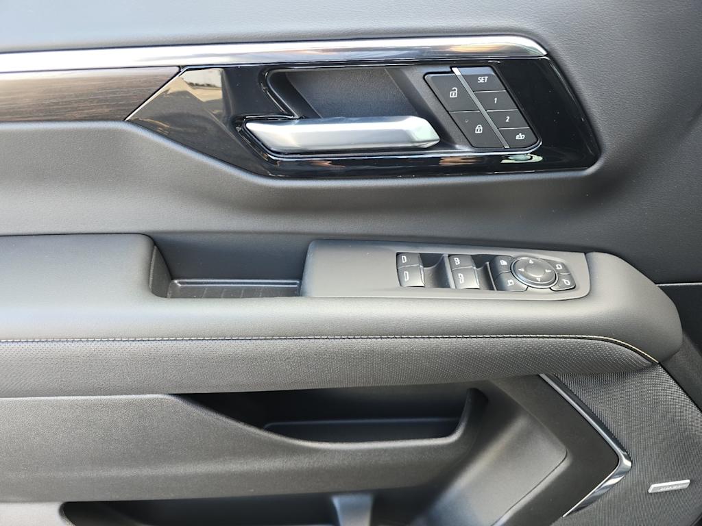 Thumbnail: 2026 Chevrolet Tahoe - 20