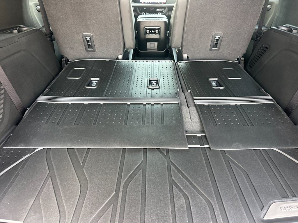 Thumbnail: 2026 Chevrolet Tahoe - 14