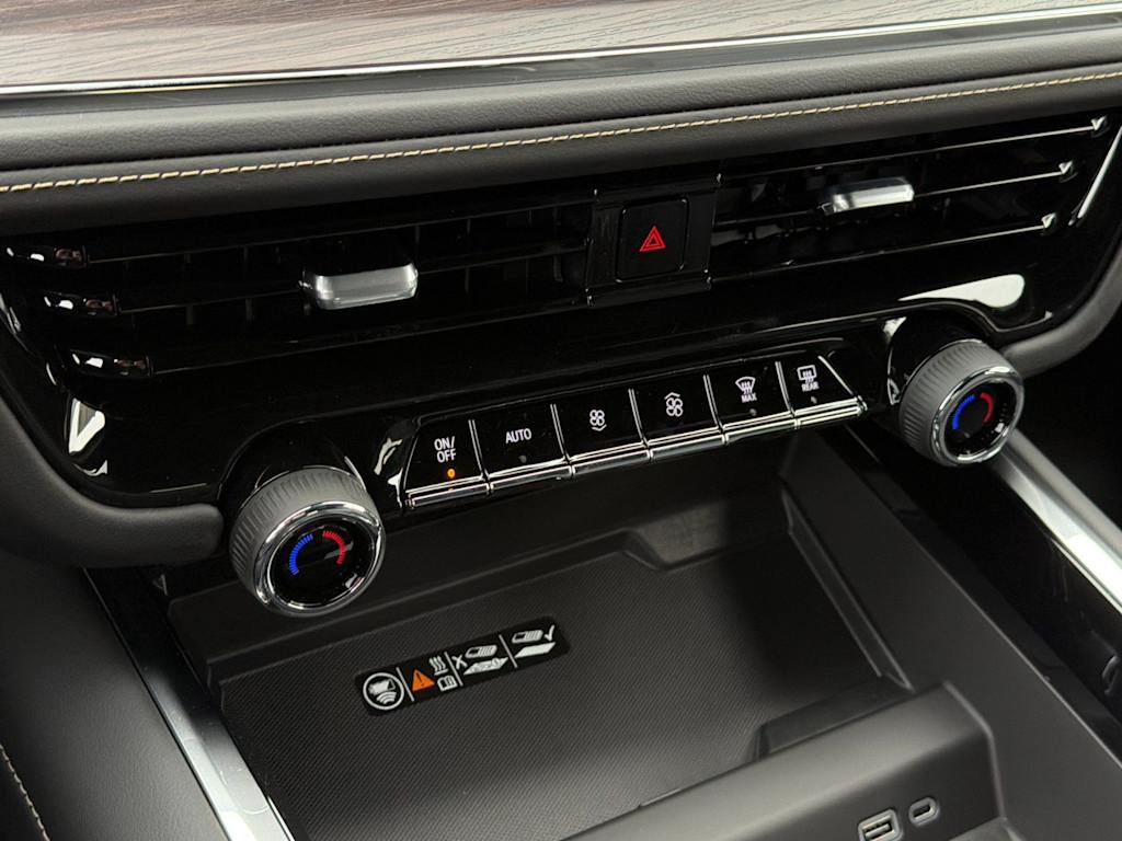 Thumbnail: 2026 Chevrolet Tahoe - 24