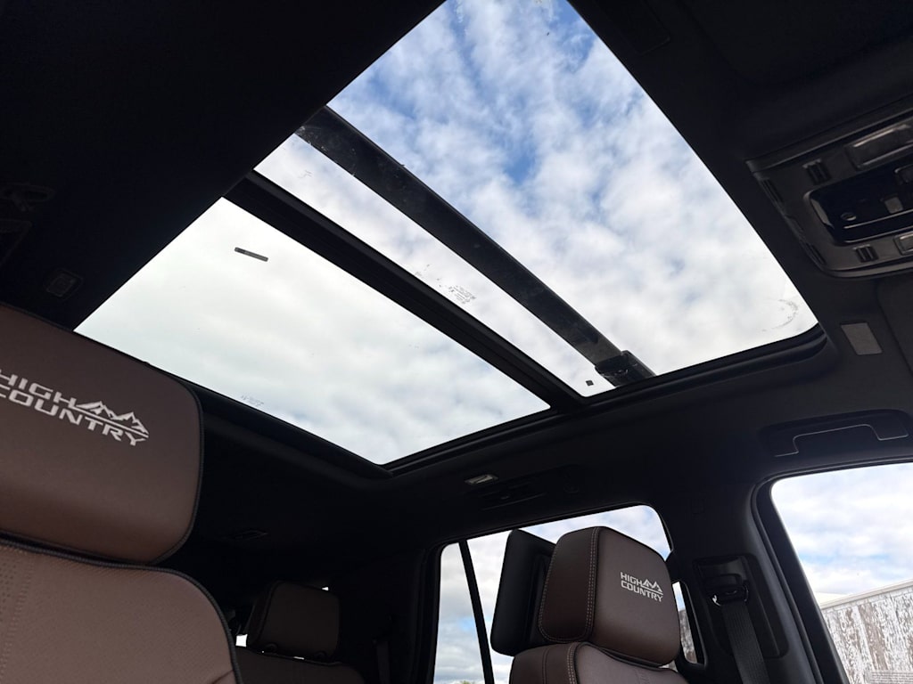 Thumbnail: 2026 Chevrolet Tahoe - 23