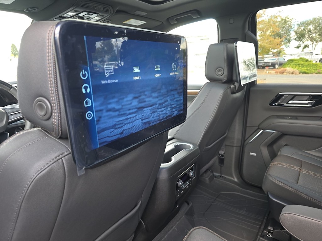 Thumbnail: 2026 Chevrolet Tahoe - 24