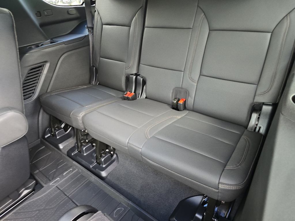 Thumbnail: 2026 Chevrolet Tahoe - 23