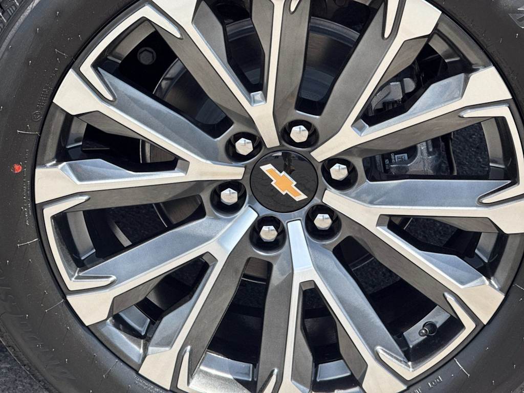 Thumbnail: 2026 Chevrolet Tahoe - 7