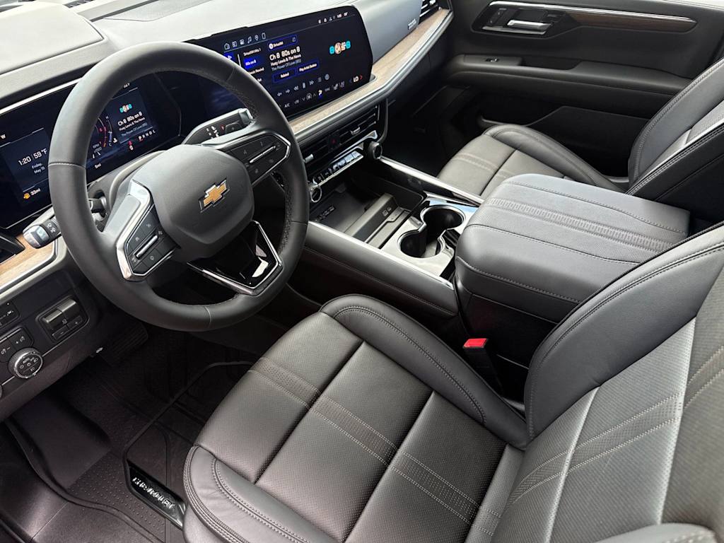 Thumbnail: 2026 Chevrolet Tahoe - 8