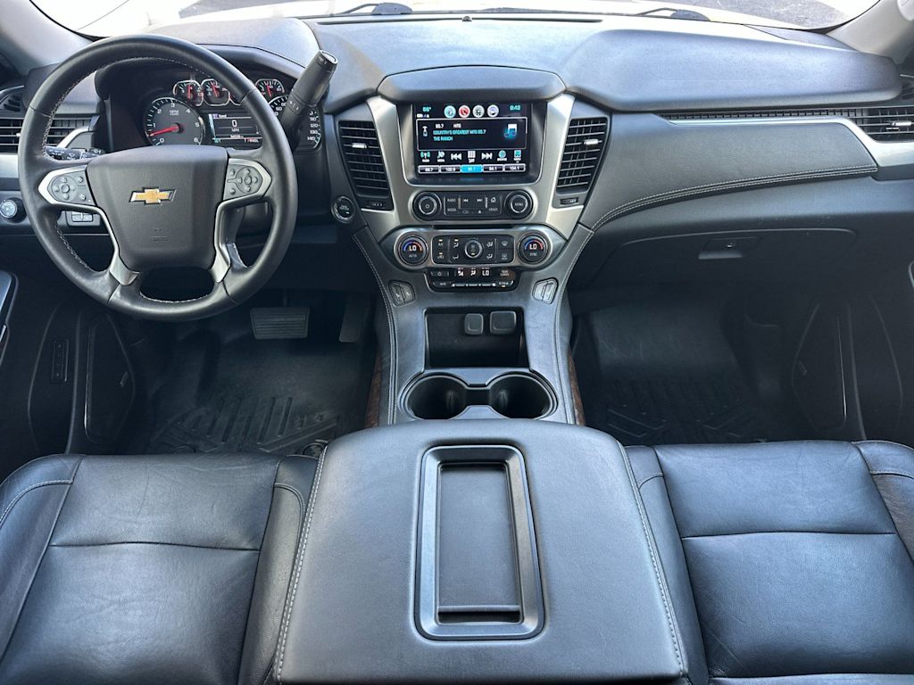 Thumbnail: 2019 Chevrolet Tahoe - 2