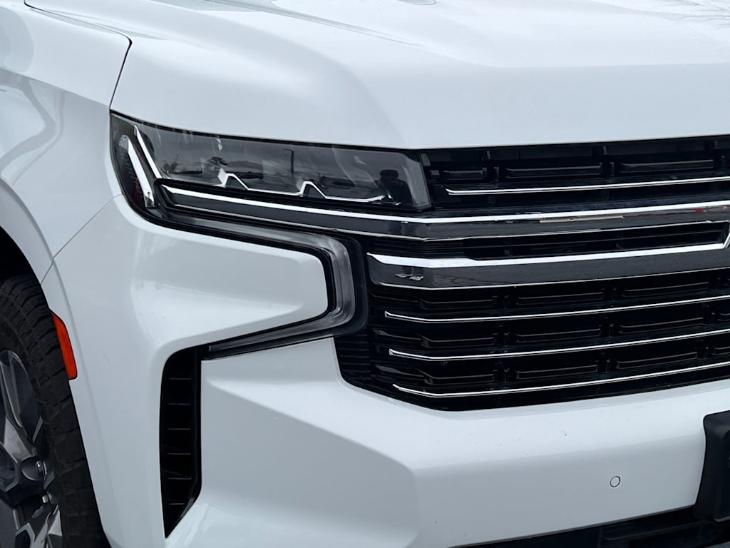 Thumbnail: 2023 Chevrolet Suburban - 12