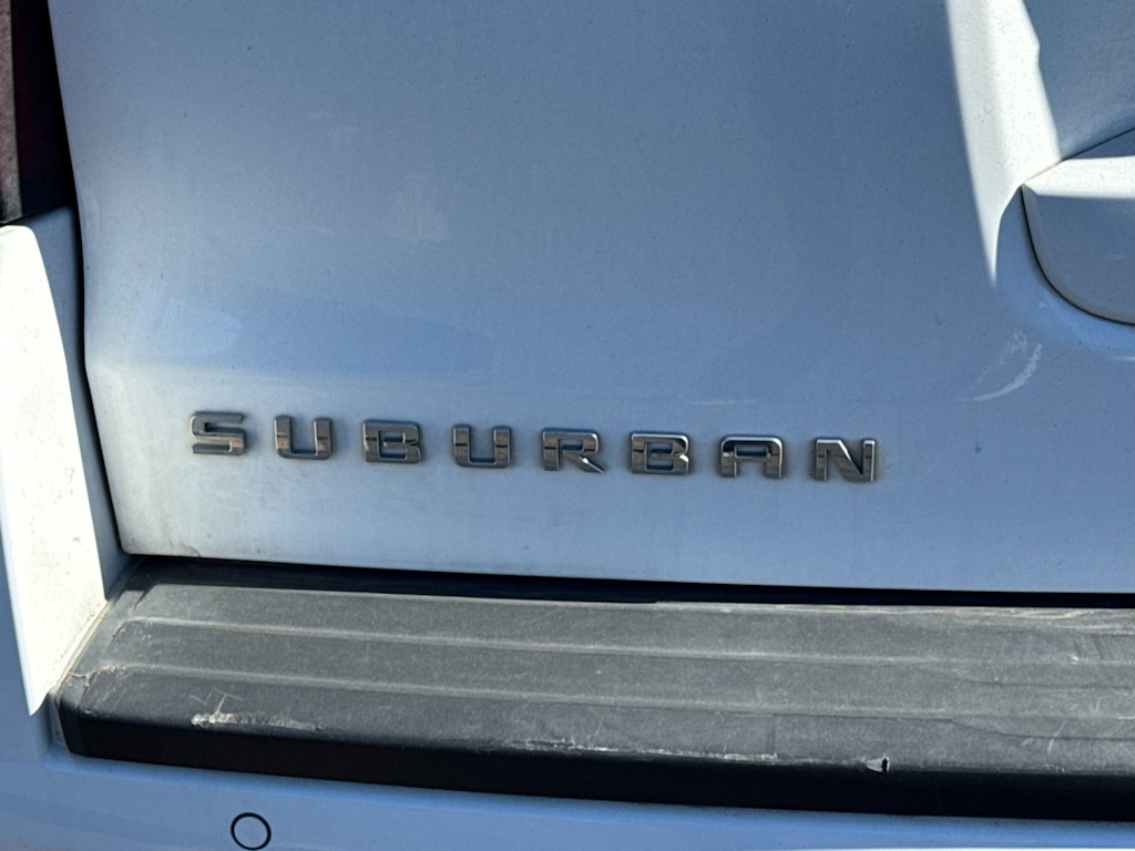 Thumbnail: 2017 Chevrolet Suburban - 5