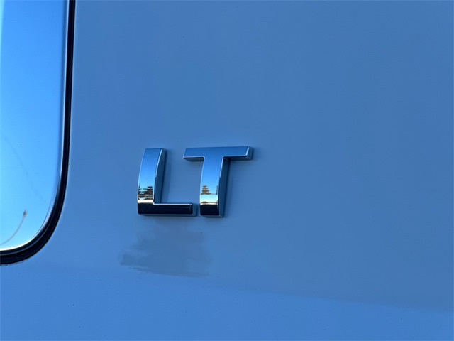 2020 Chevrolet Suburban LT 8