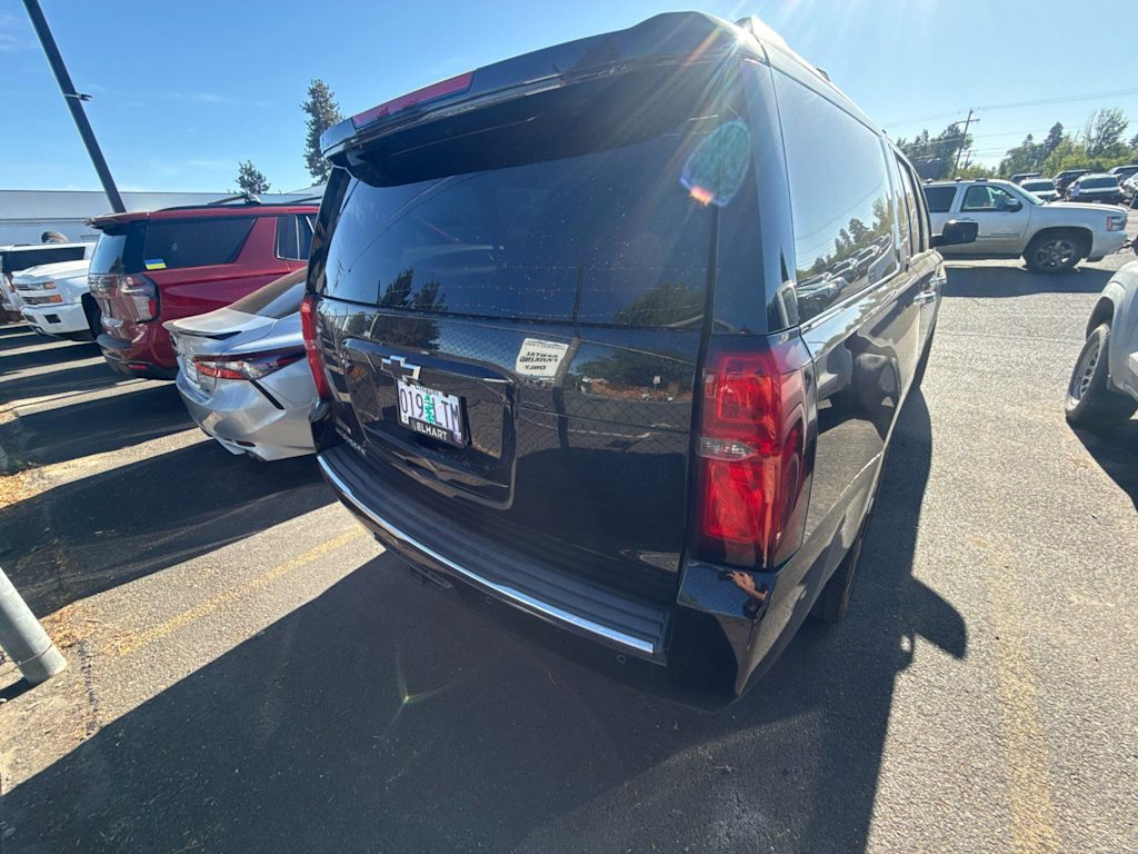 Thumbnail: 2016 Chevrolet Suburban - 10