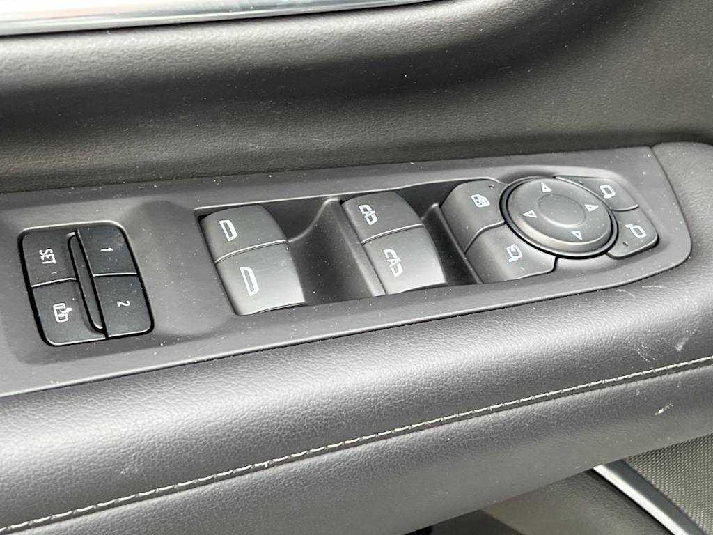 Thumbnail: 2021 Chevrolet Tahoe - 21