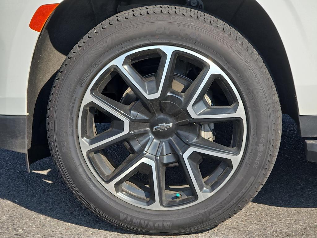 Thumbnail: 2022 Chevrolet Tahoe - 8
