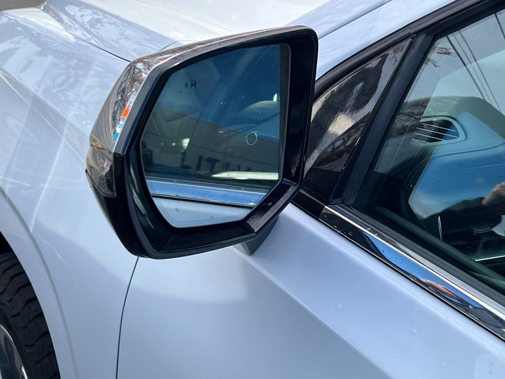 Thumbnail: 2024 Chevrolet Tahoe - 11