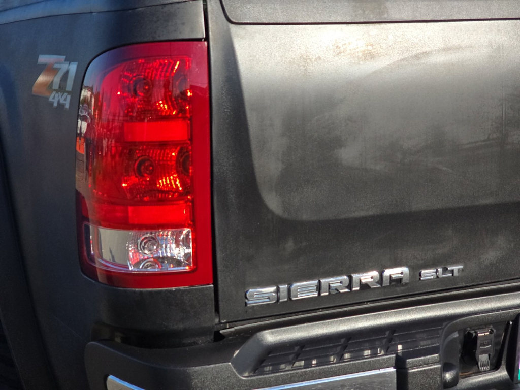 Thumbnail: 2011 GMC Sierra 3500 - 27