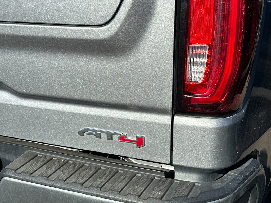 Thumbnail: 2023 GMC Sierra 1500 - 11