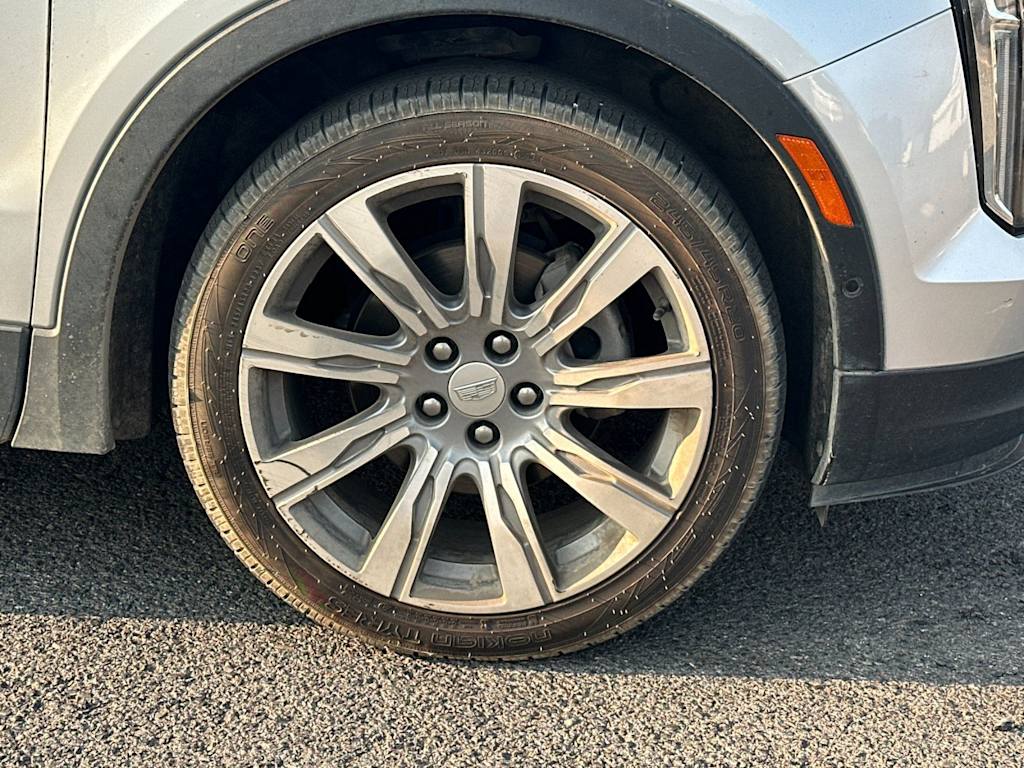 Thumbnail: 2019 Cadillac XT4 - 4