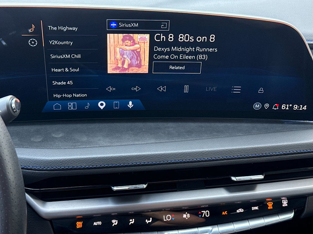 Thumbnail: 2025 Cadillac XT4 - 12