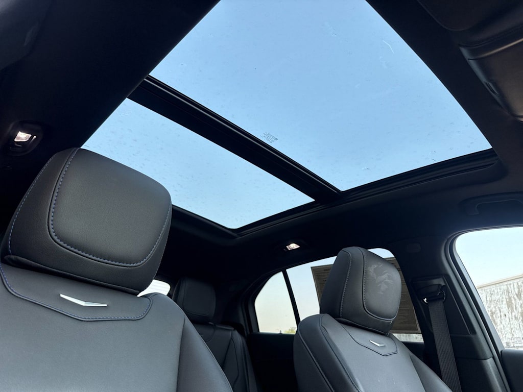 Thumbnail: 2025 Cadillac XT4 - 23