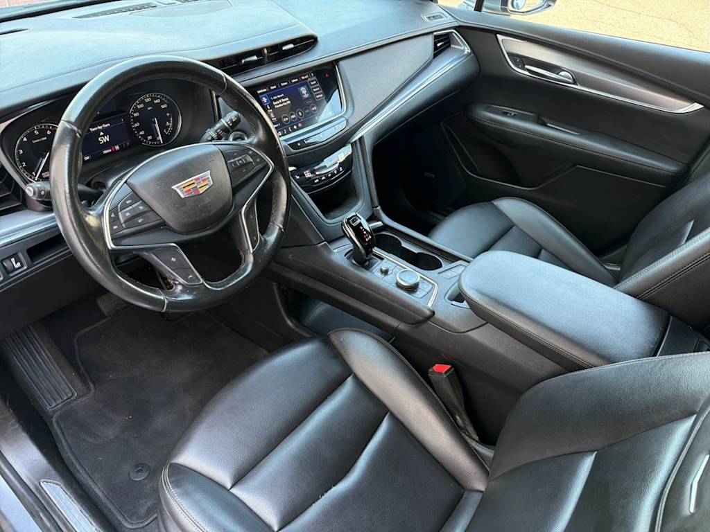 Thumbnail: 2021 Cadillac XT5 - 9