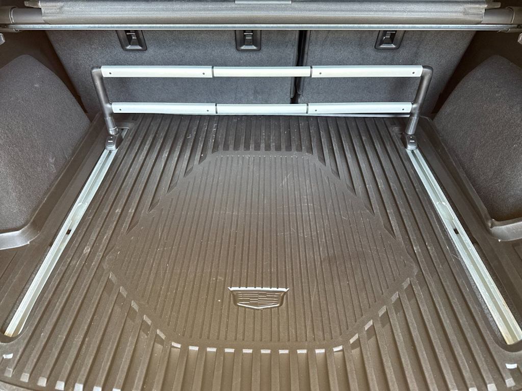 Thumbnail: 2023 Cadillac XT5 - 14