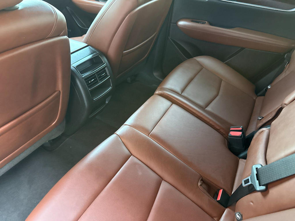 Thumbnail: 2023 Cadillac XT5 - 9