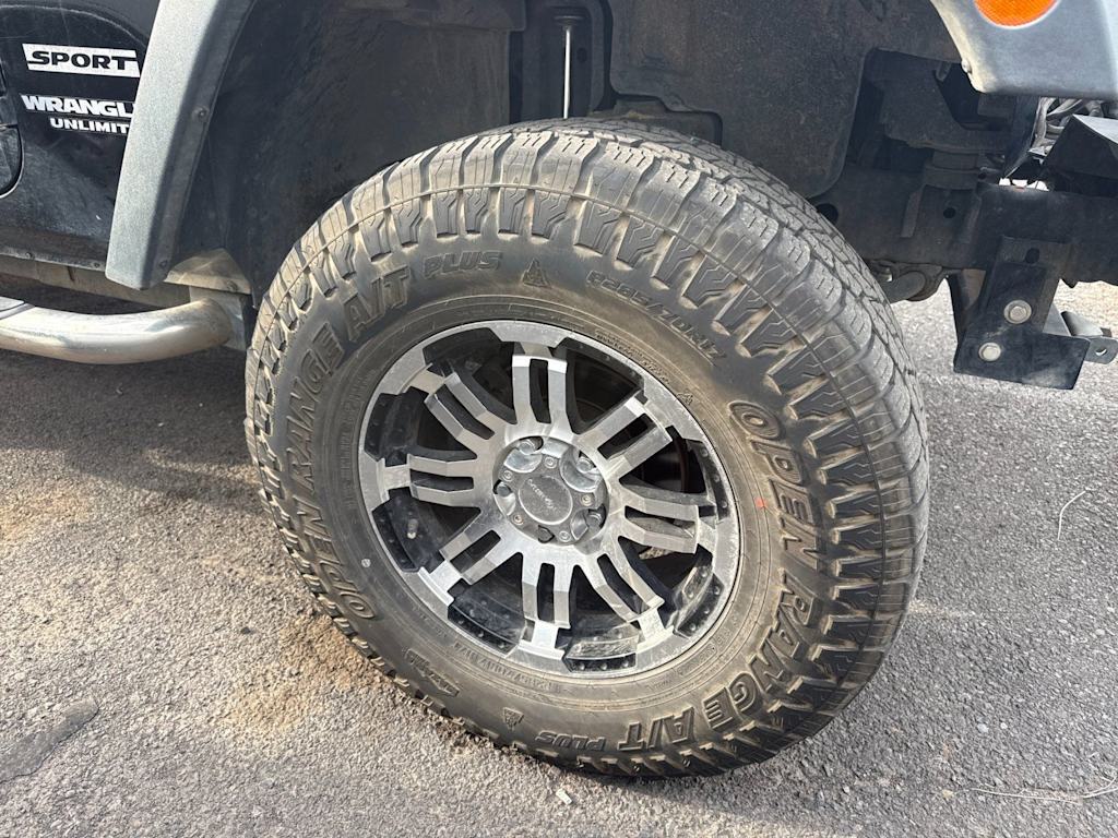 Thumbnail: 2010 Jeep Wrangler - 6
