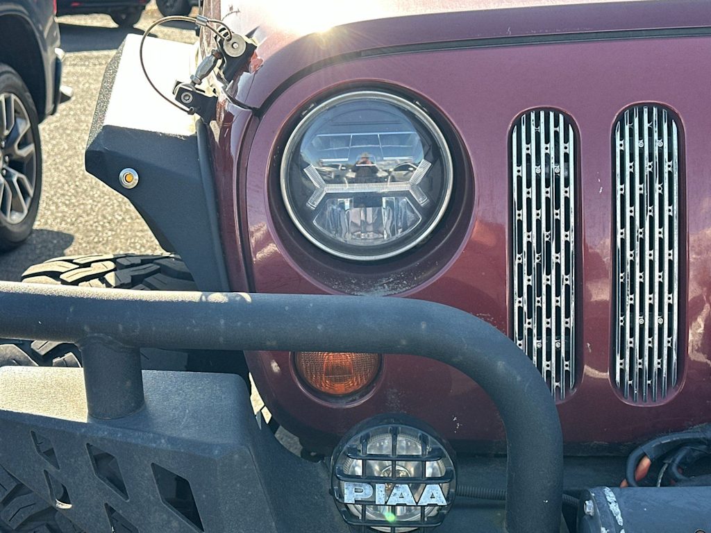 Thumbnail: 2010 Jeep Wrangler - 9
