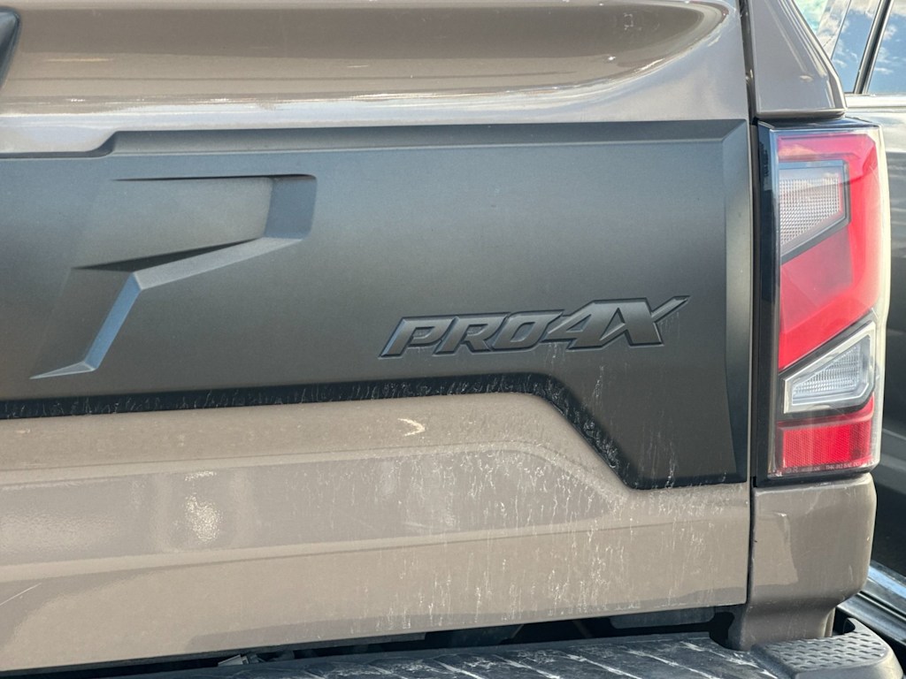 Thumbnail: 2021 Nissan Titan - 10