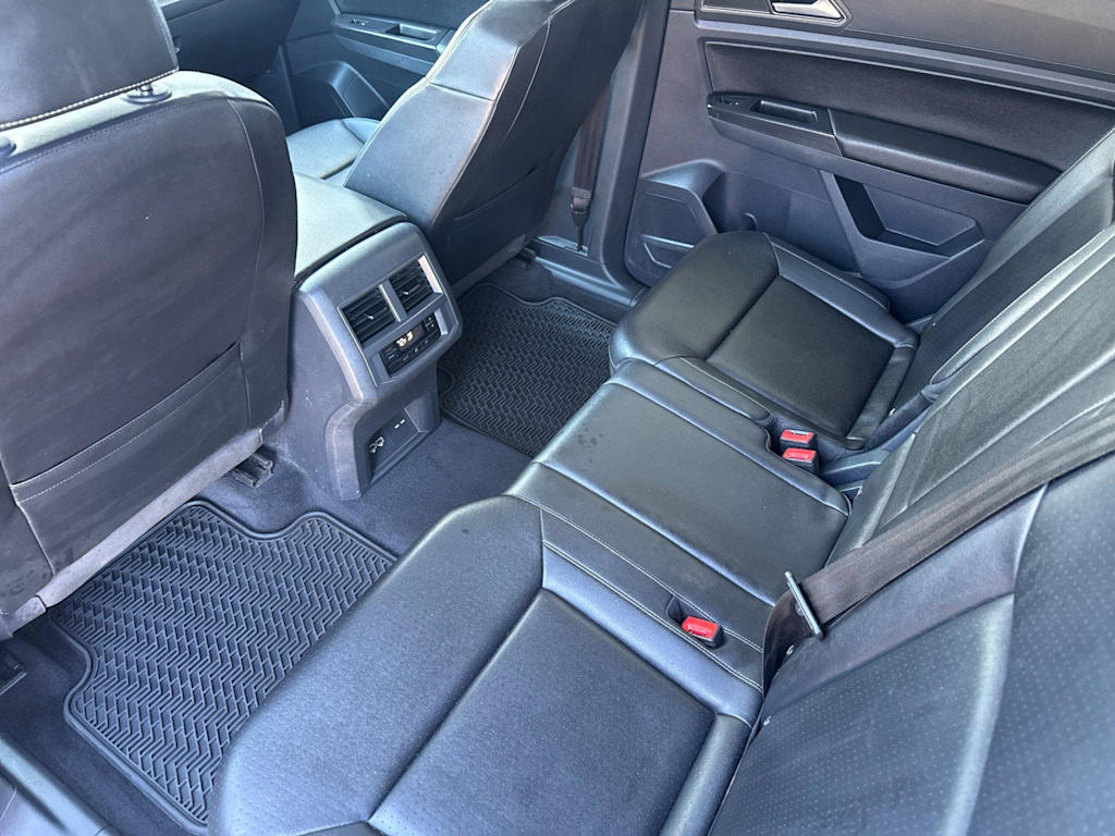Thumbnail: 2018 Volkswagen Atlas - 10