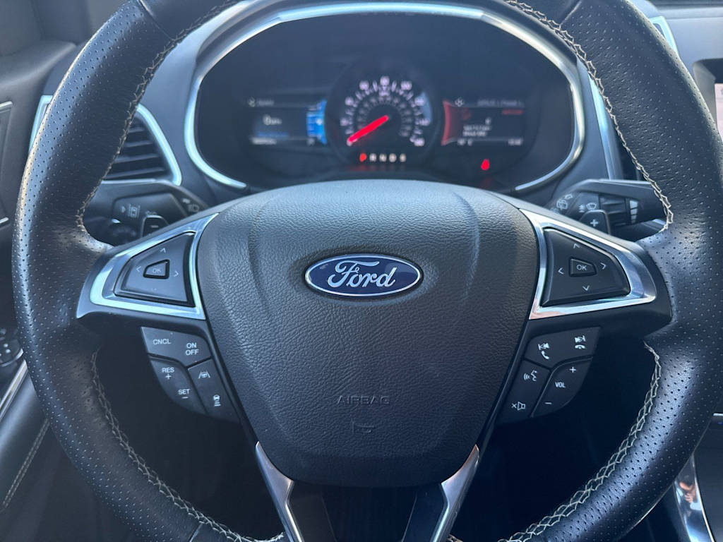 Thumbnail: 2020 Ford Edge - 28