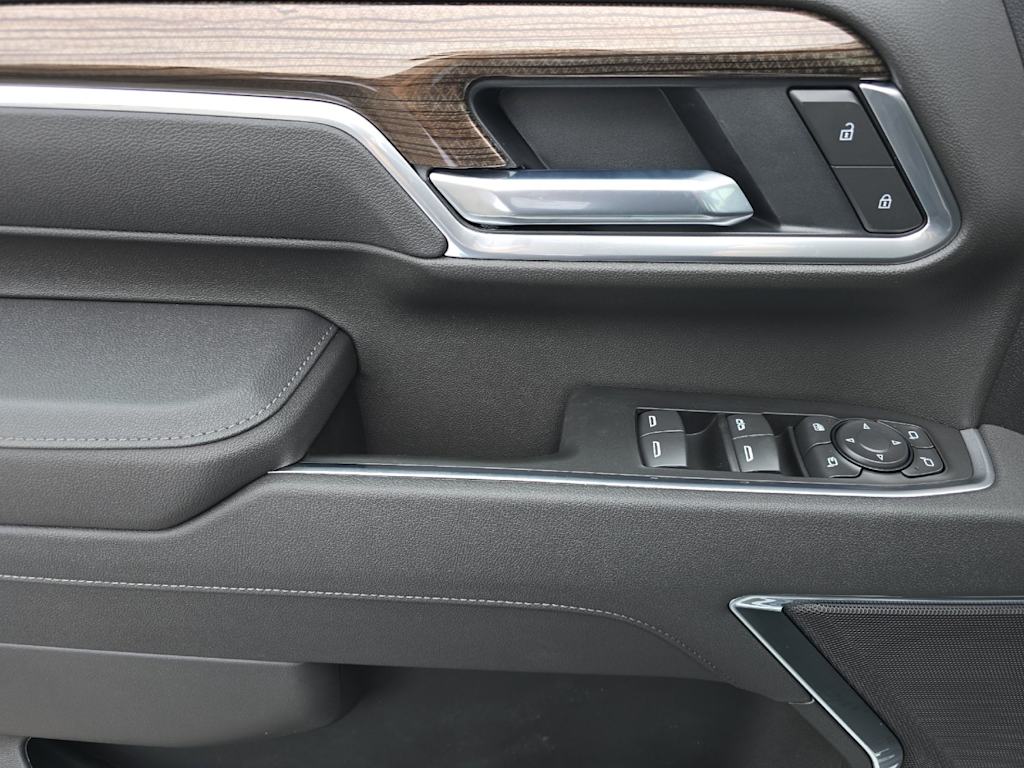 Thumbnail: 2026 Chevrolet Silverado 2500 - 20