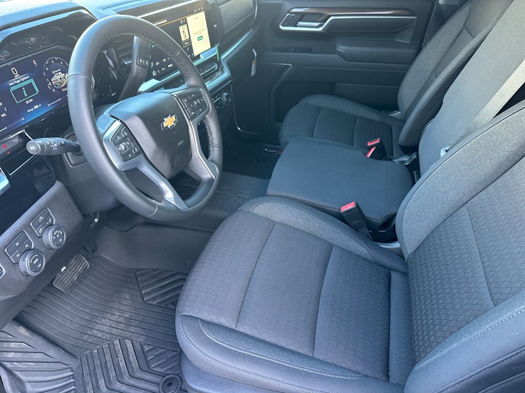 Thumbnail: 2026 Chevrolet Silverado 2500 - 9