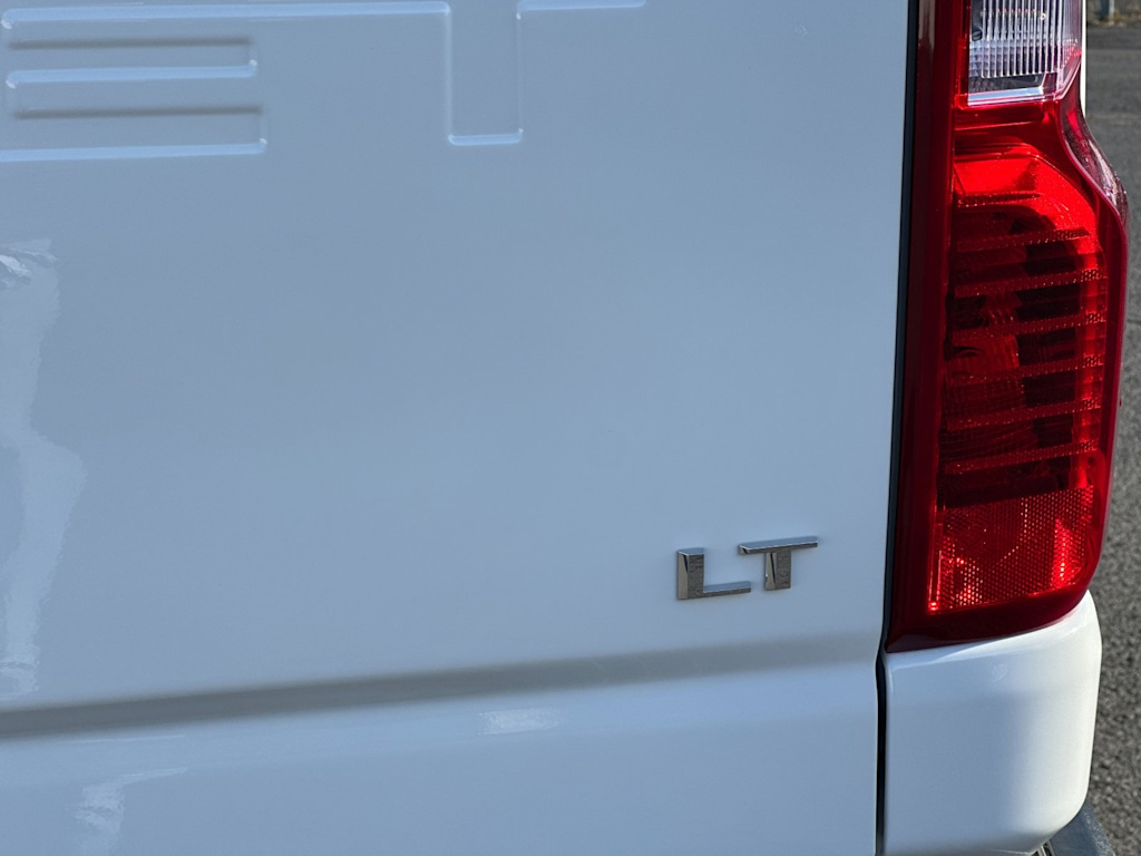 Thumbnail: 2026 Chevrolet Silverado 2500 - 27