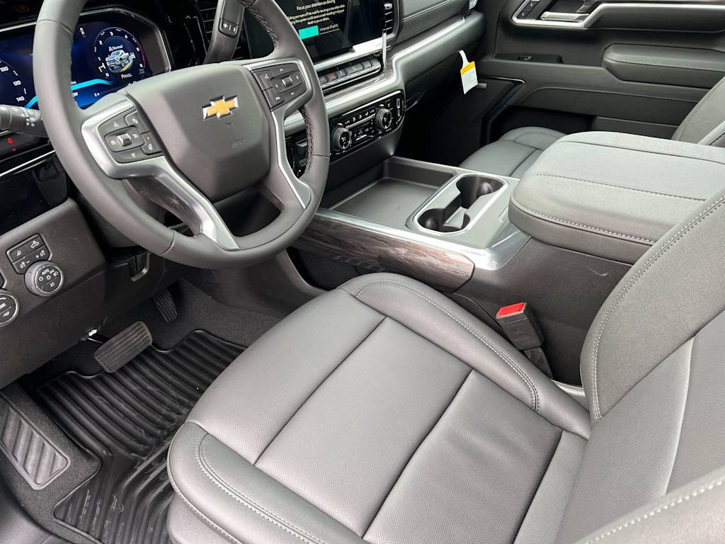 Thumbnail: 2026 Chevrolet Silverado 2500 - 8