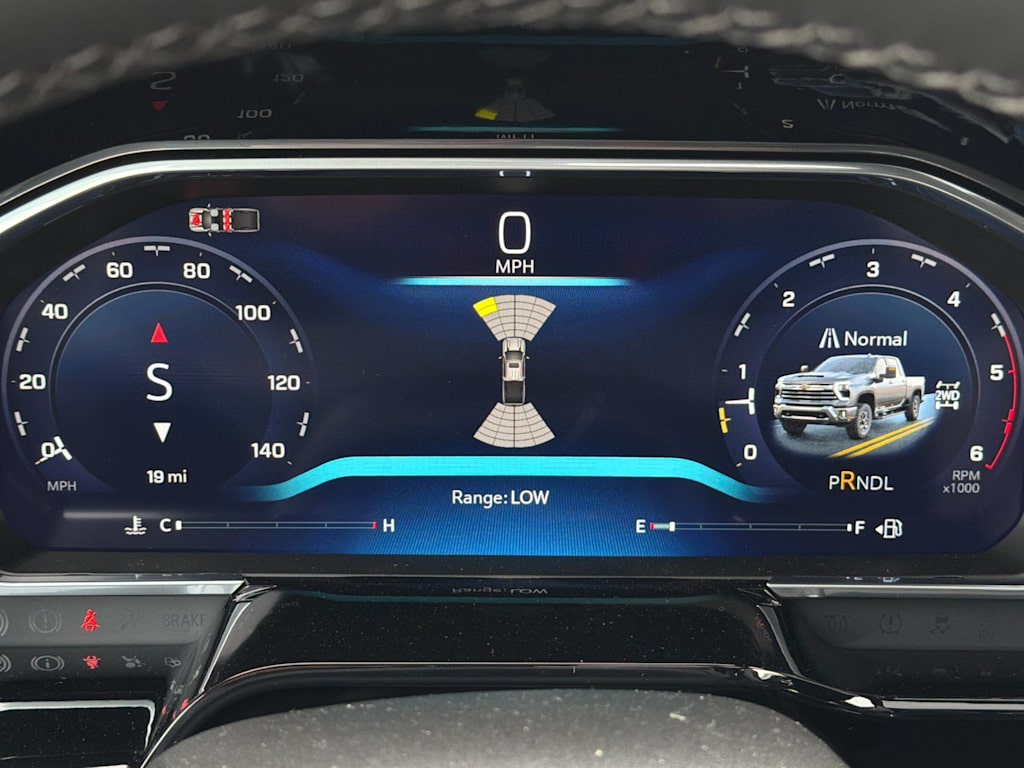 Thumbnail: 2026 Chevrolet Silverado 2500 - 13