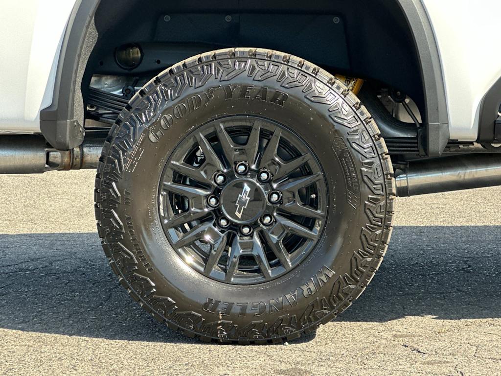 Thumbnail: 2026 Chevrolet Silverado 2500 - 6