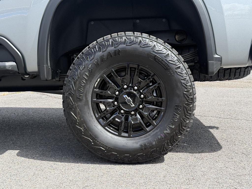 Thumbnail: 2026 Chevrolet Silverado 2500 - 7