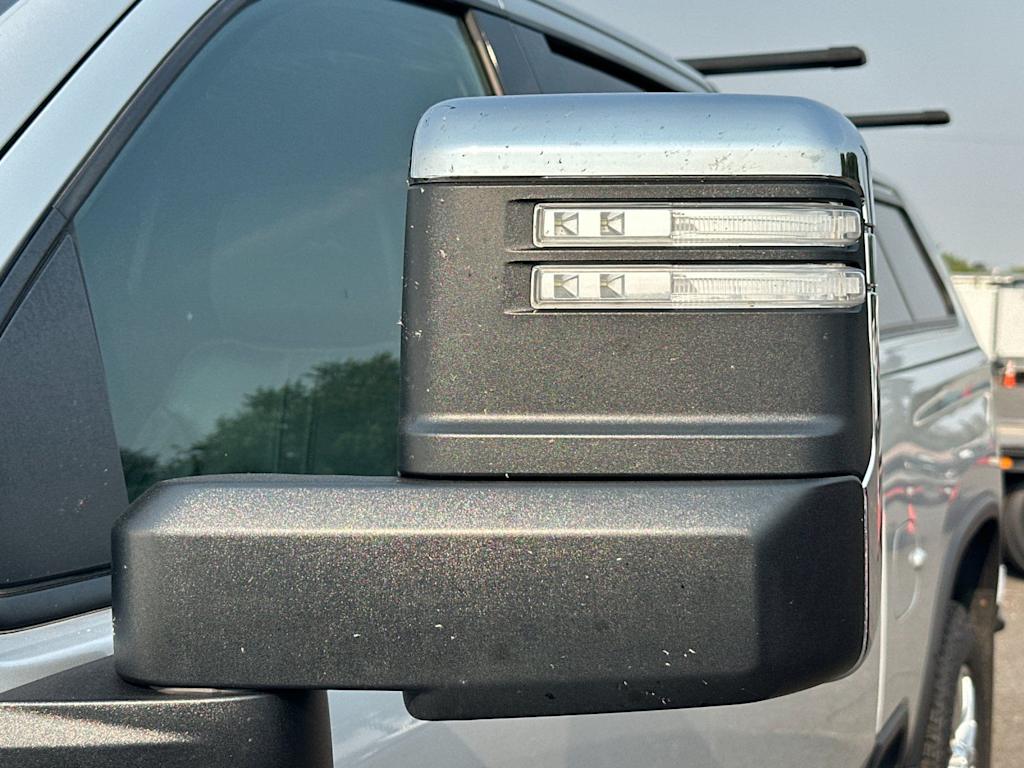 Thumbnail: 2022 Chevrolet Silverado 3500 - 10