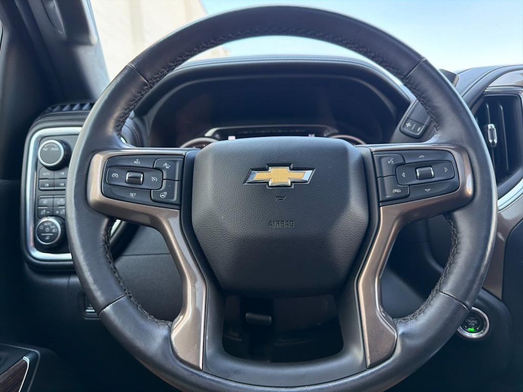 Thumbnail: 2022 Chevrolet Silverado 3500 - 11