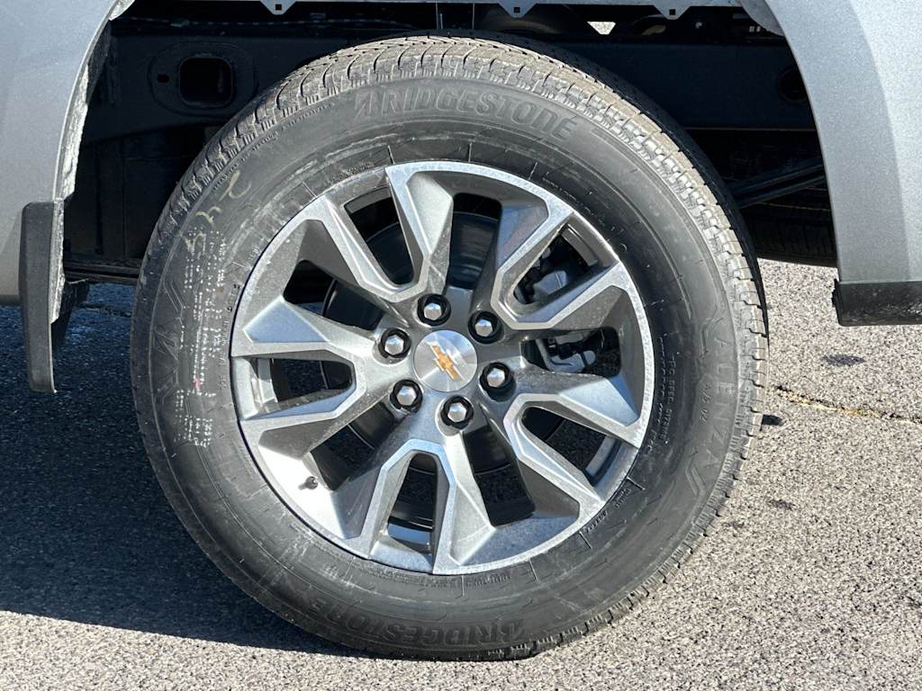 Thumbnail: 2026 Chevrolet Silverado 1500 - 8