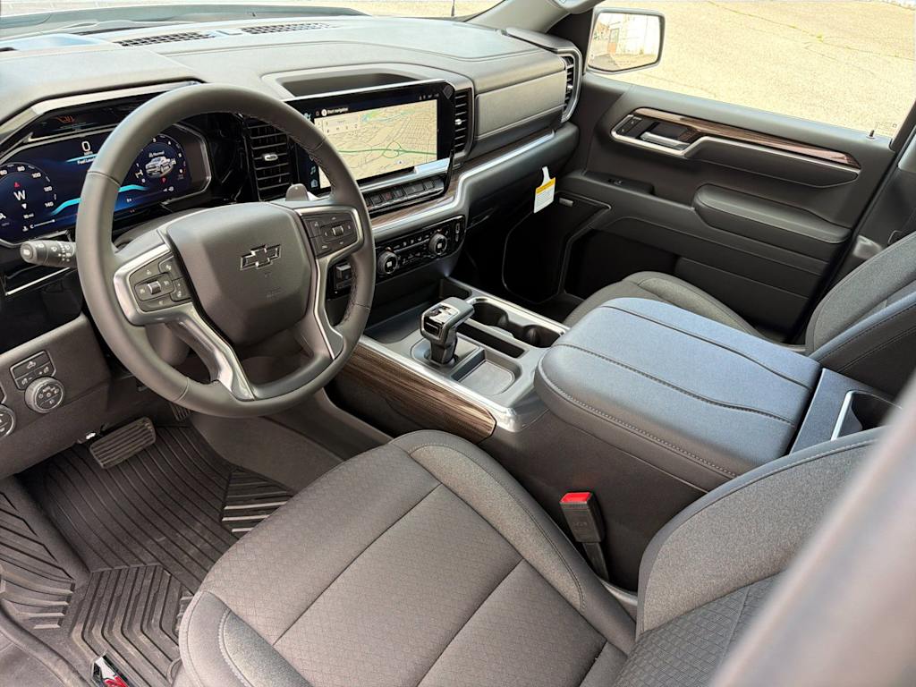 Thumbnail: 2026 Chevrolet Silverado 1500 - 9