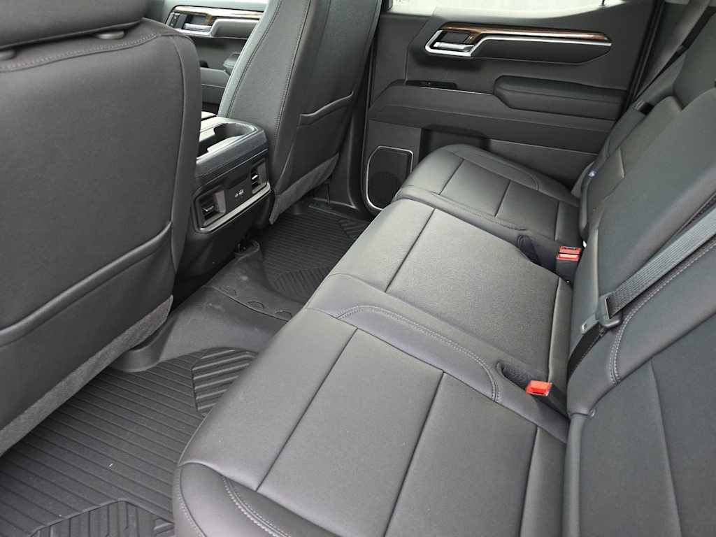 Thumbnail: 2026 Chevrolet Silverado 1500 - 11