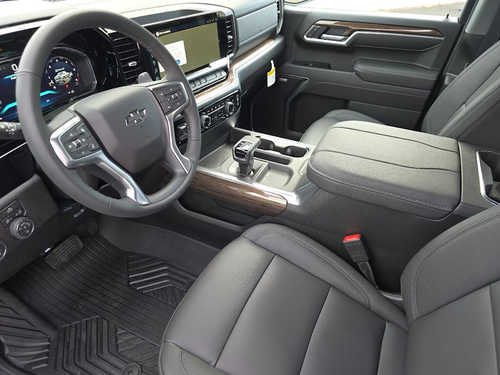 Thumbnail: 2026 Chevrolet Silverado 1500 - 9