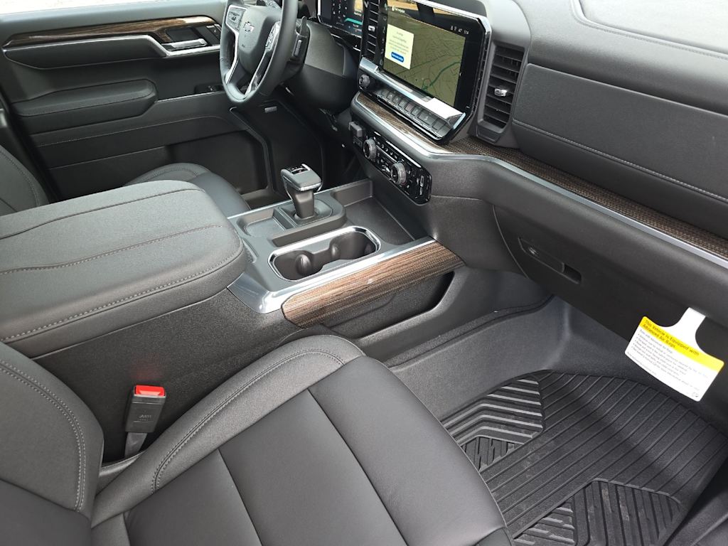 Thumbnail: 2026 Chevrolet Silverado 1500 - 12