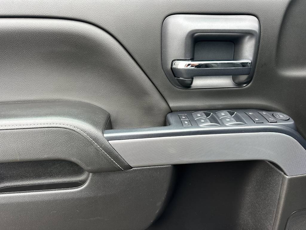 Thumbnail: 2019 Chevrolet Silverado 1500 - 19