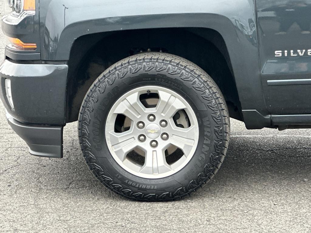 Thumbnail: 2019 Chevrolet Silverado 1500 - 7